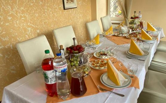 Банкет в ресторані Ірпінь. Ресторанно-гостінічній комплекс Шато Парадіз