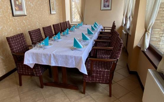 Photo restaurant Irpin. Carrying out events at the Chateau paradise restaurant in Irpen