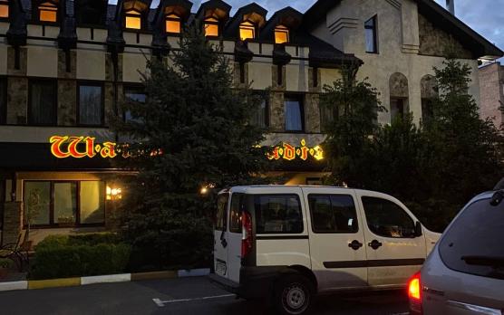 Complex Hotel Restaurant Sauna Irpin. Chateau Paradise, hotel and restaurant complex in Irpen