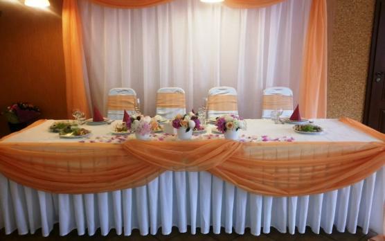 Wedding at the Irpen restaurant. Restaurant and hotel complex Chateau Paradise